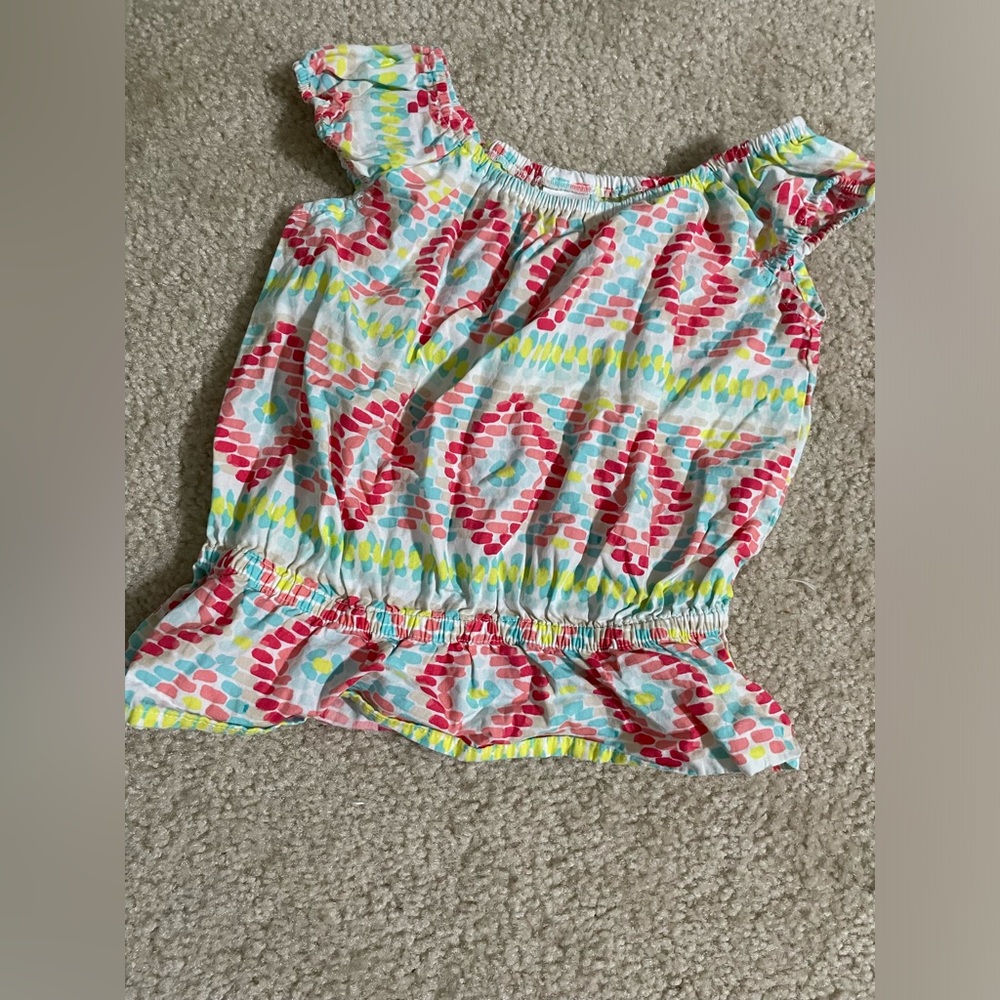 Adorable girls Gymboree shirt- size 4.